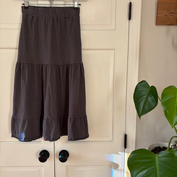 Toad&Co Primo Soot Gray Midi Skirt Size Small Tiered Pockets Organic Cotton - Picture 3 of 14